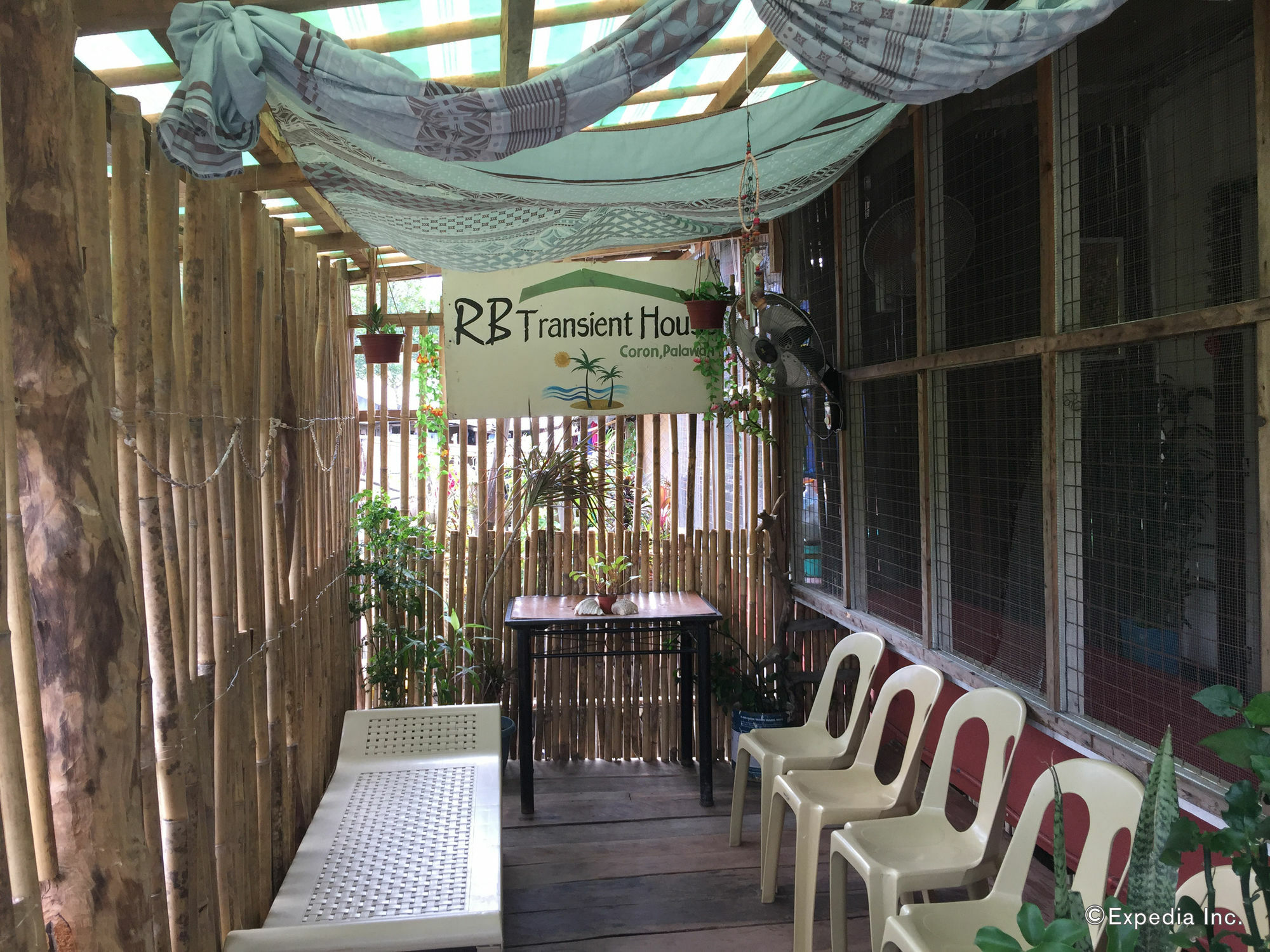Rb Transient House Hotell Coron Eksteriør bilde